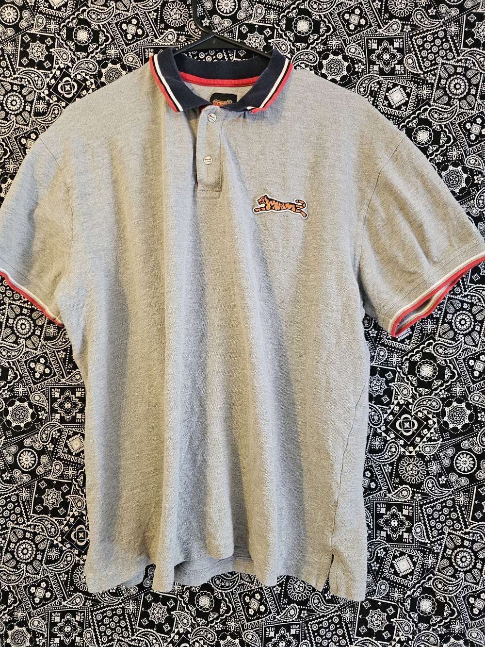 Grey/Red Cotton Collar Shirt Collection Le Tigre Men Size XL (Stain On Back)